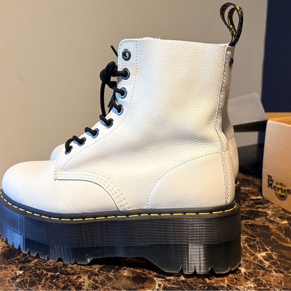 1460 Max Leather Dr. Martens White soft leather Platform Lace-Up Boots - Picture 4 of 8